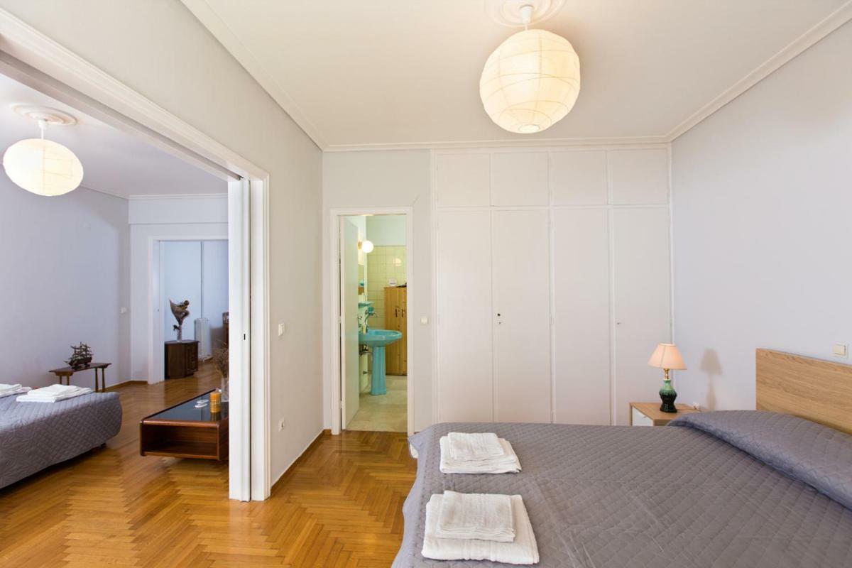 Christina's Flat * Athene